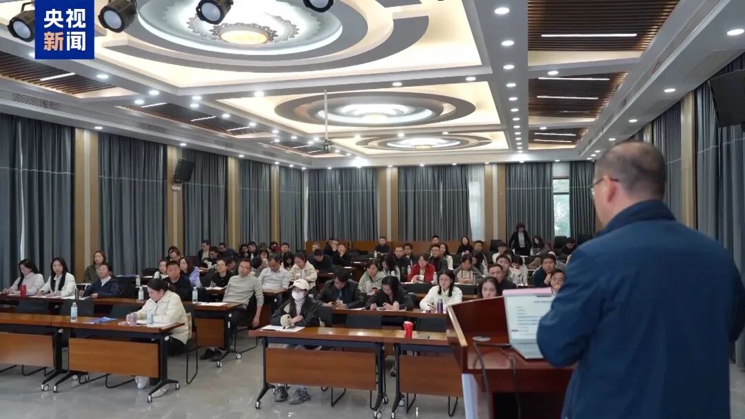 边形战士” 湖北“科技红娘”架起成果转化桥梁AG真人平台央视《朝闻天下》报道丨培养“六(图21)